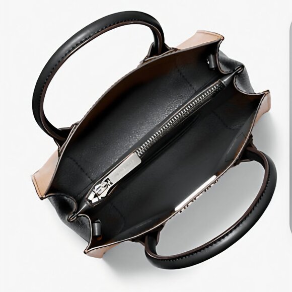 Michael Kors Mercer Medium Pebbled Leather Crossbody Bag - Picture 2 of 3